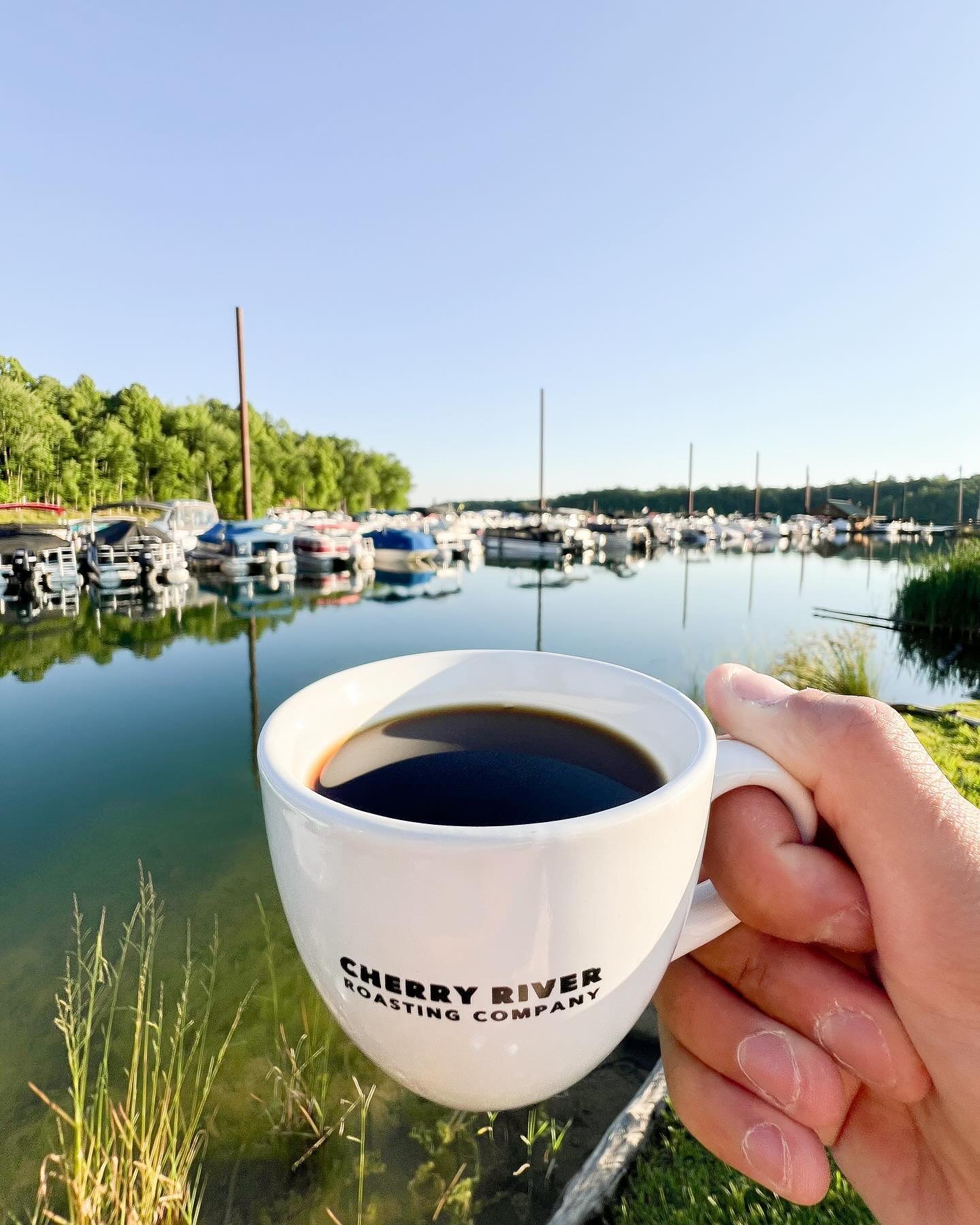 The weather is heating up next week at Summersville Lake and the surrounding area! Great boating and swimming weather. Don&rsquo;t forget to fuel your day with us!☀️🚤
.
.
.
.
.
.
#visitrichwood #richwood #richwoodwv #summersville #summersvillelake #